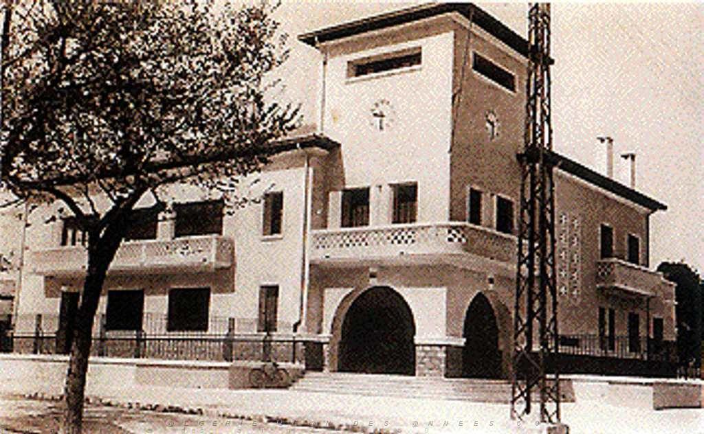 LE TELAGH LA MAIRIE 01.JPG
